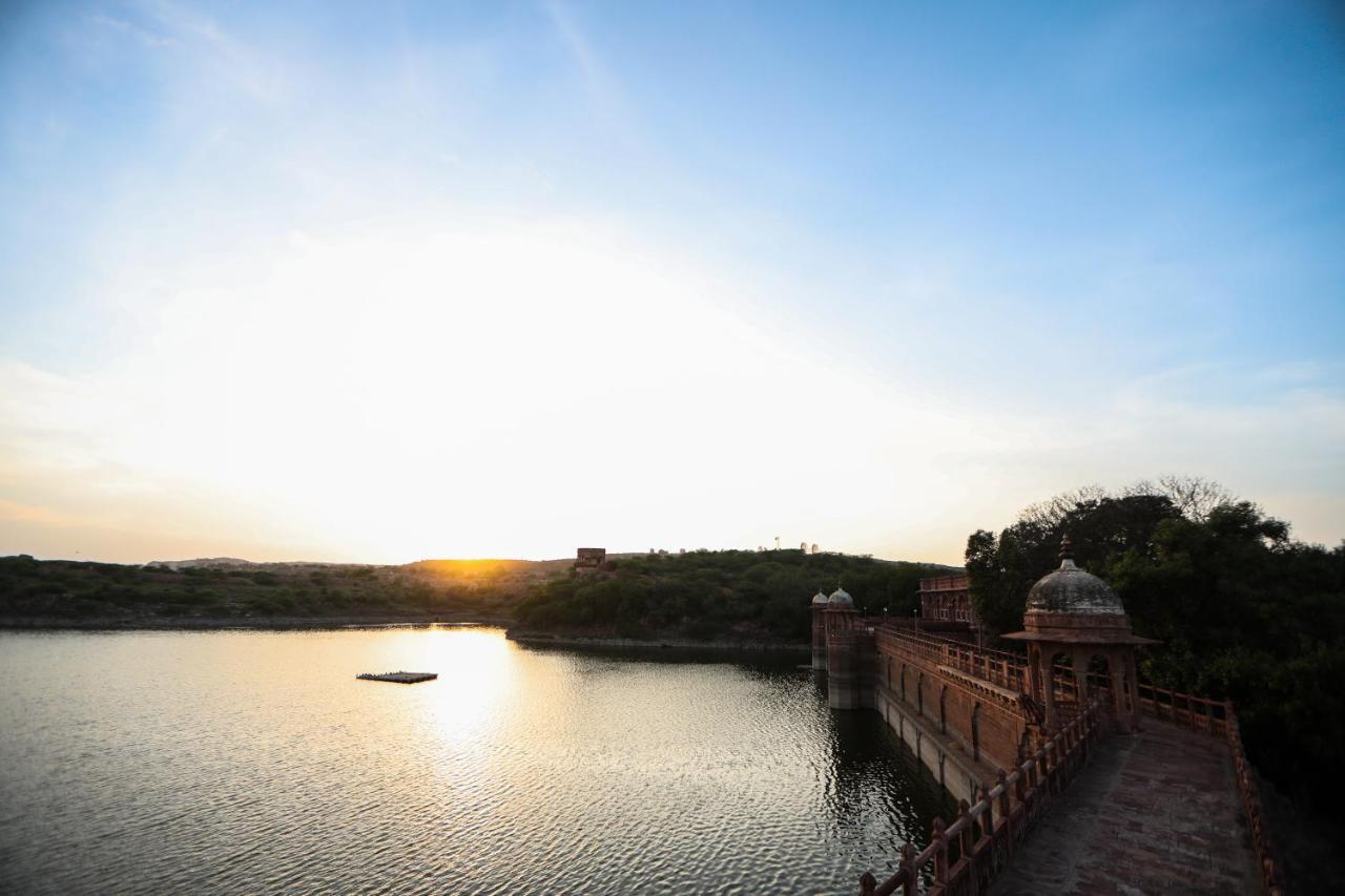 Welcomheritage Bal Samand Lake Palace Jodhpur  Exterior photo