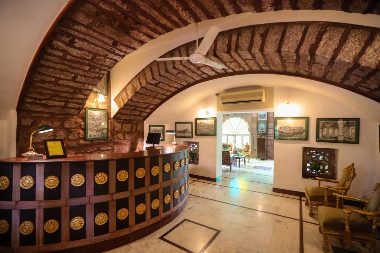 Welcomheritage Bal Samand Lake Palace Jodhpur  Exterior photo